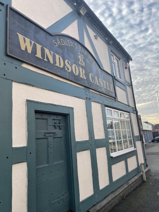The Windsor Castle Inn Lye Luaran gambar